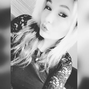 Meet your Posher, Cami